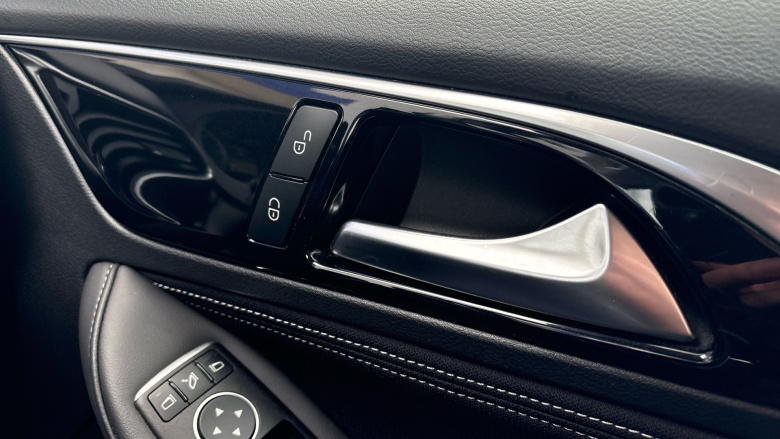 Infiniti Qx30 2.2d Premium 5dr DCT Diesel Estate